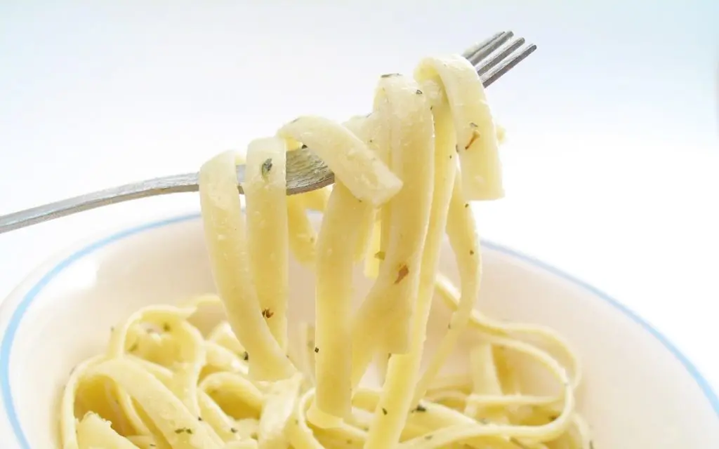 Fettucine Noodles popular types of pasta