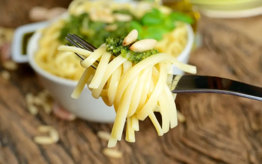 Linguine popular types of pasta