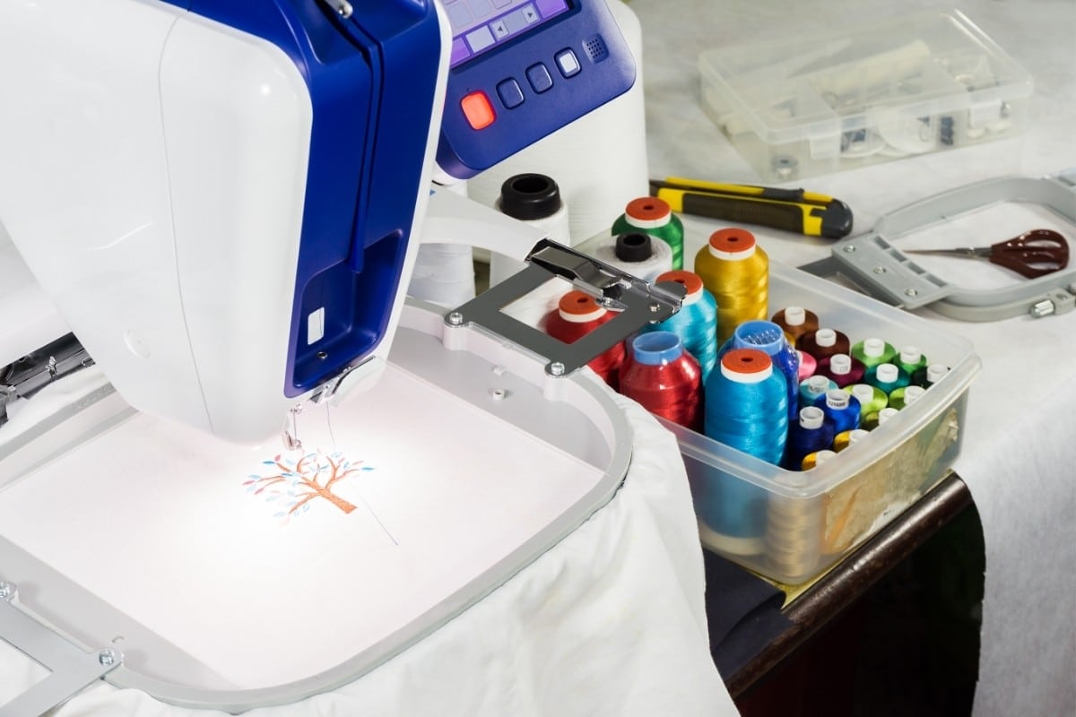 10 Best Embroidery Machines in 2022