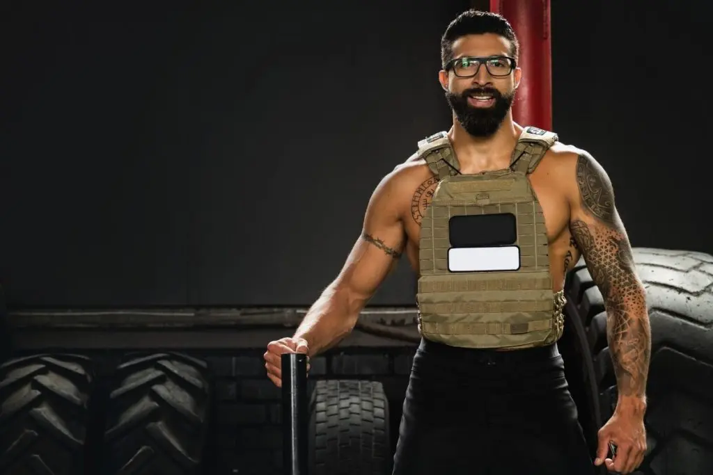 Man Wearing One of the Best Weighted Vests