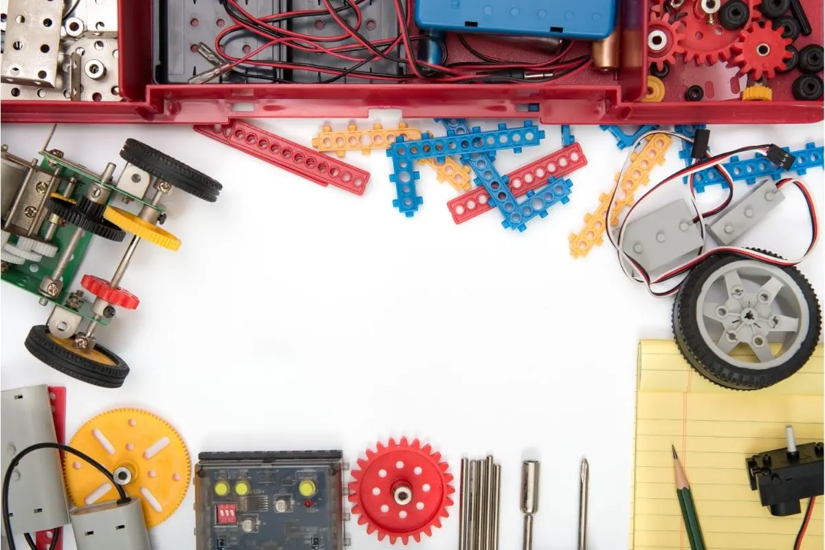 8 Best Robot Kits for Kids & Adults (2025)