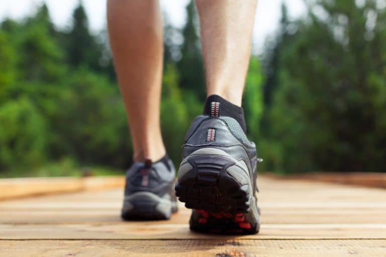 5 Best Walking Shoes for Men with Flat Feet in 2024 shelf