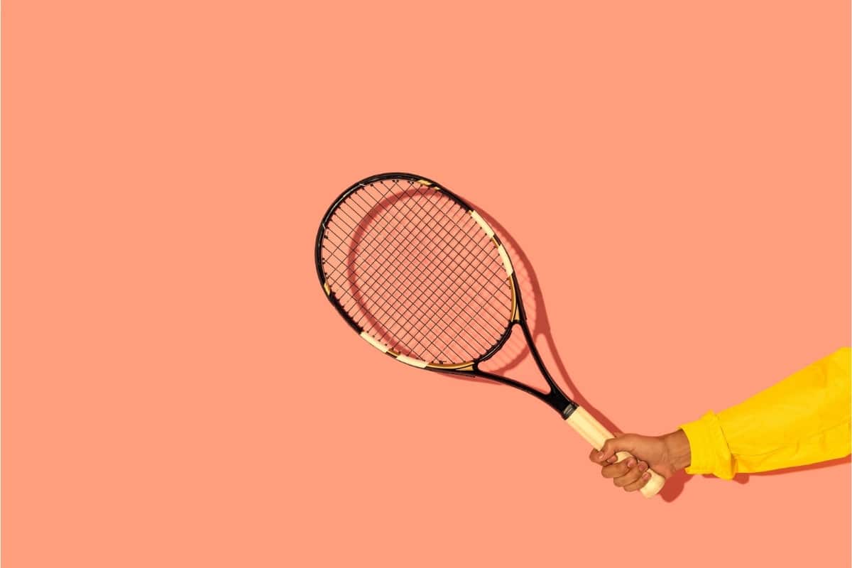 The 6 Best Tennis Rackets for Beginners (2022)