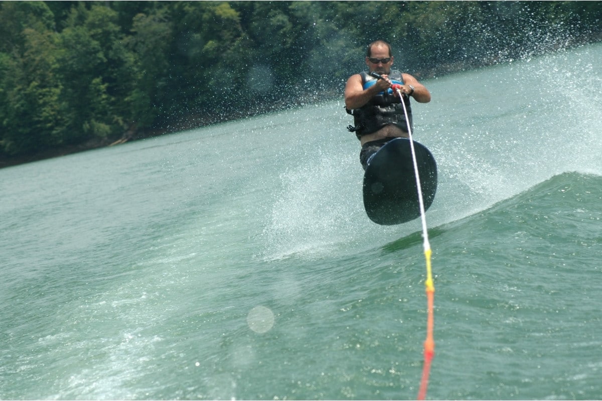 5 Best Kneeboards Kids, Budget, & Whole Family Options (2024) shelf