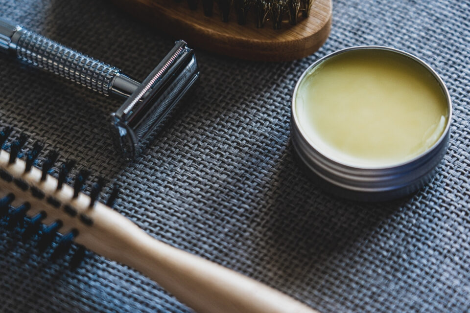 Best Pomade for Thin Hair: Matte, Volumizing, Thickening, Strong Hold ...